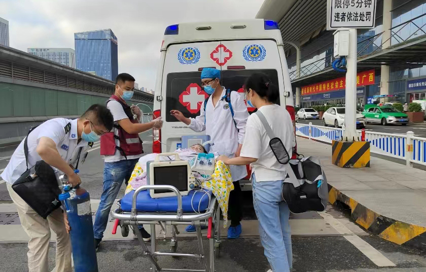 和田县救护车出租公司